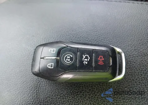 2017 Ford Explorer Xlt z USA, uszkodzony, nr VIN 1FM5K8D85HGC20084